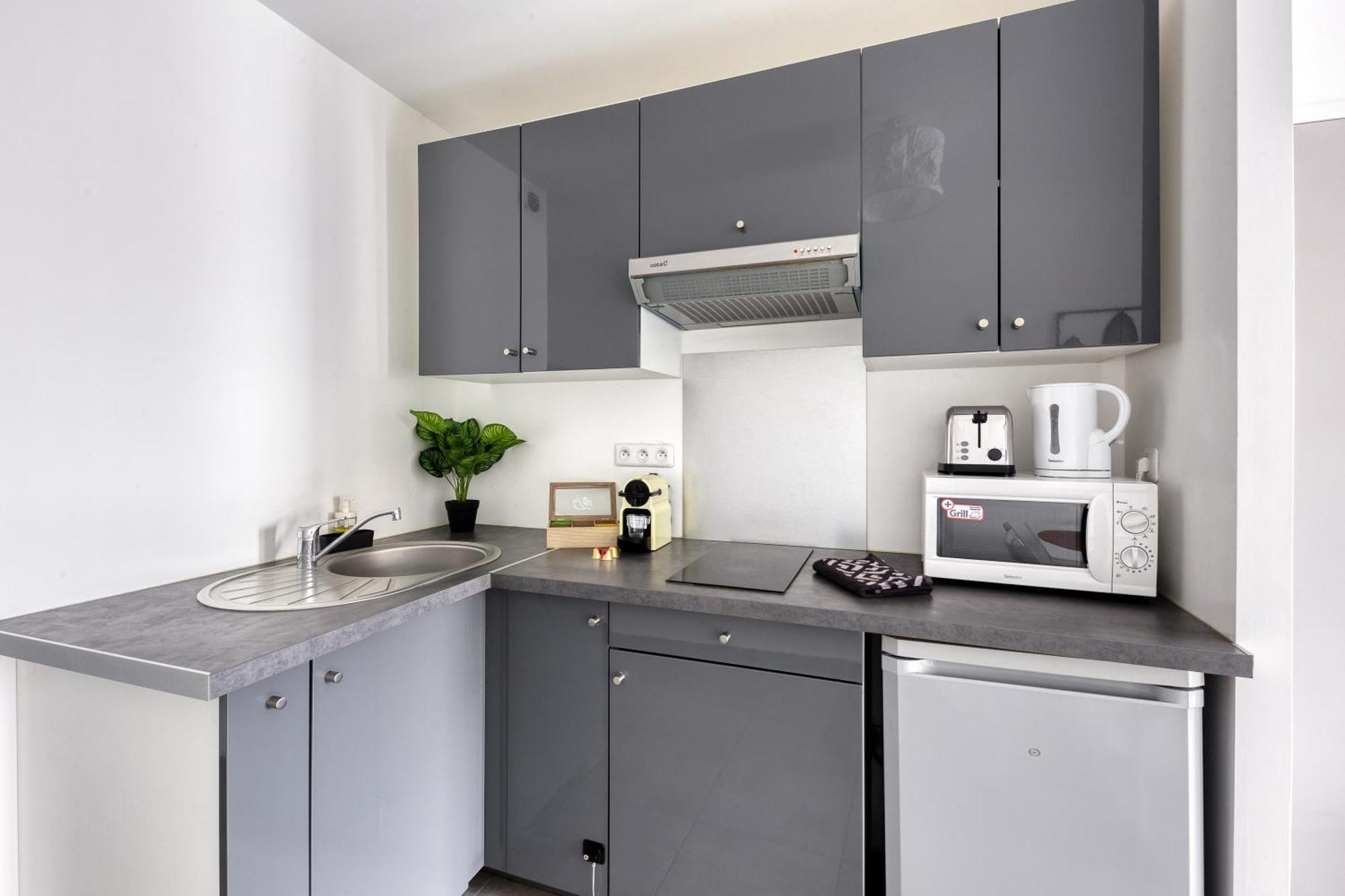 3 - 10 Min Paris - 30 Min - Free Parking - 5 Min Rer A Apartment