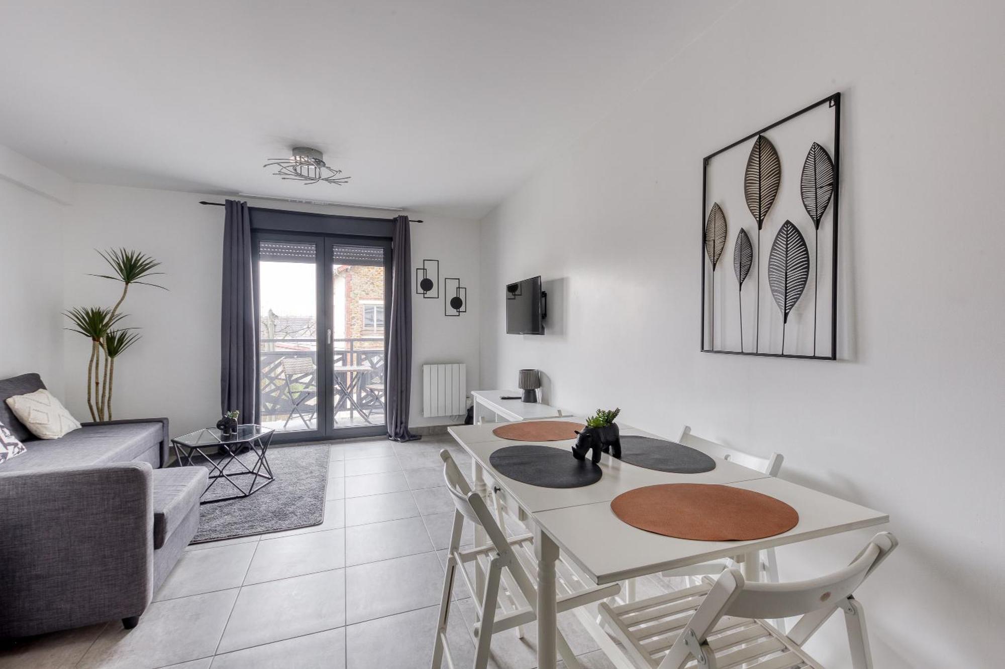 3 - 10 Min Paris - 30 Min - Free Parking - 5 Min Rer A